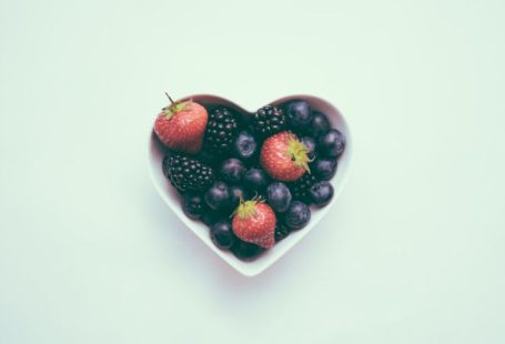 Personalized Nutrition - heart-shaped bowl with strawberries