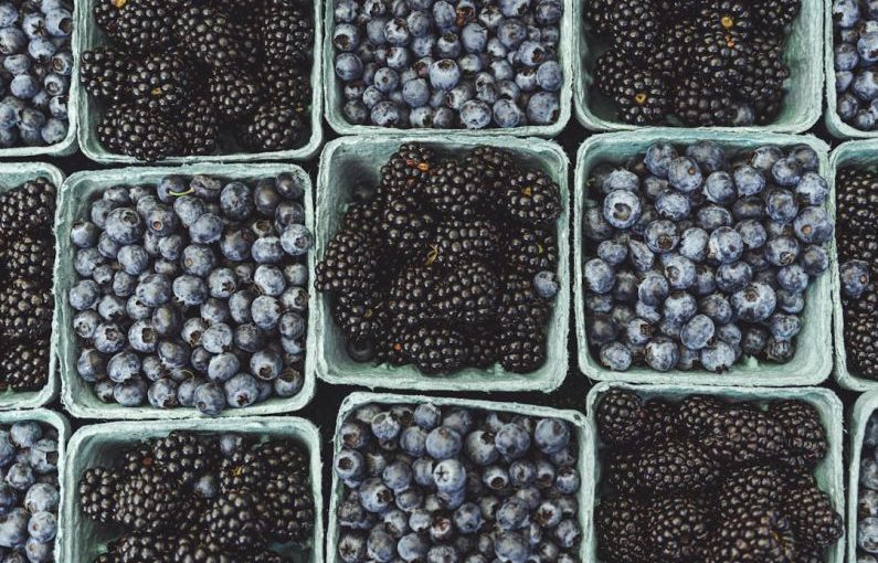 Antioxidants Foods - black berries on black surface